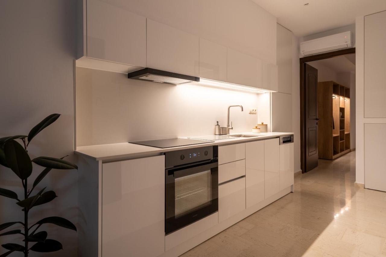 הרקליון Luxury Suite In Downtown מראה חיצוני תמונה