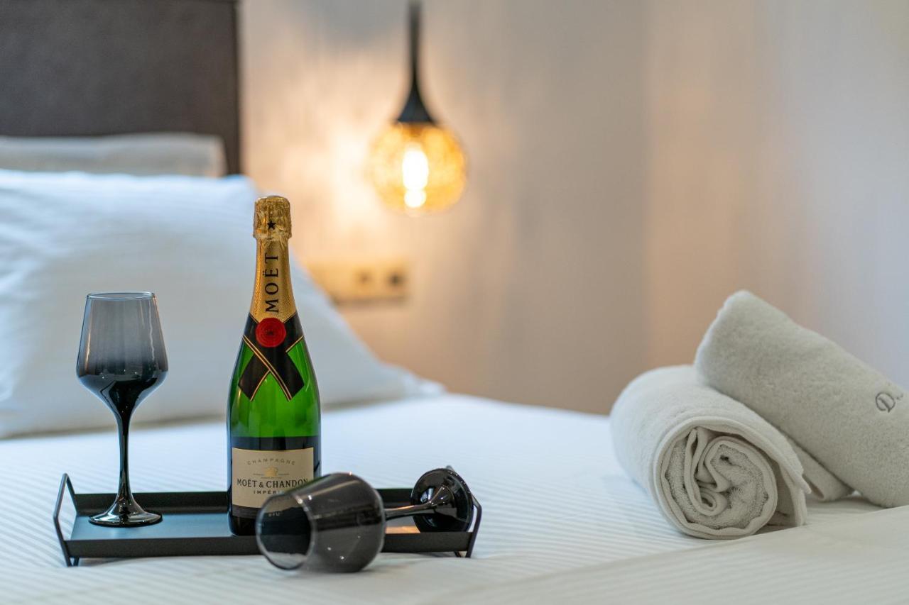 הרקליון Luxury Suite In Downtown מראה חיצוני תמונה