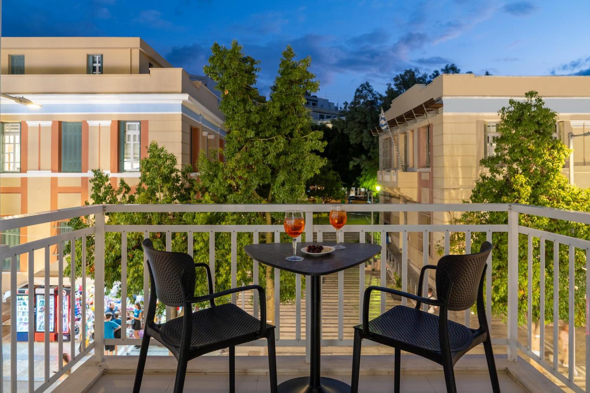 הרקליון Luxury Suite In Downtown מראה חיצוני תמונה