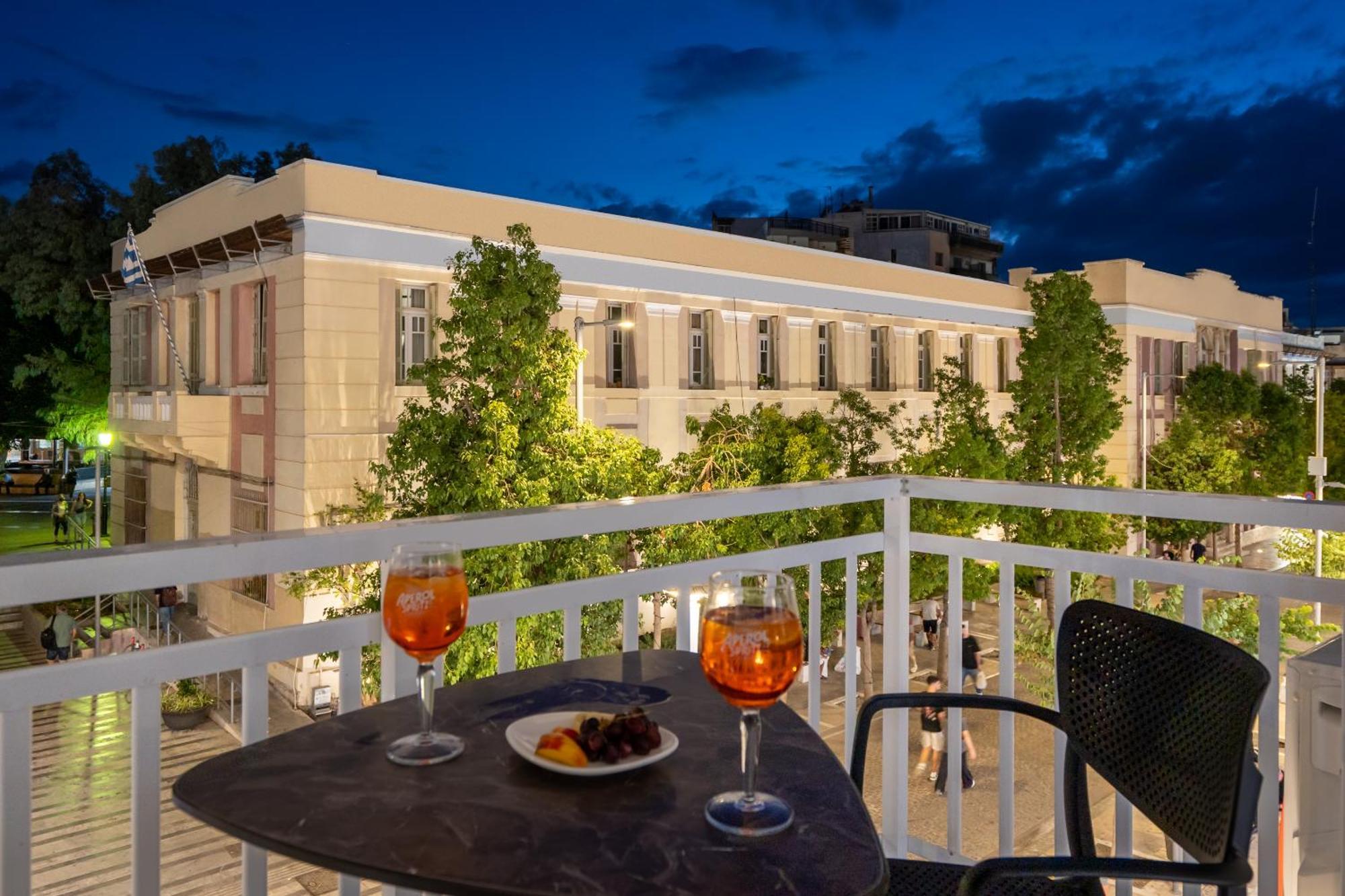 הרקליון Luxury Suite In Downtown מראה חיצוני תמונה